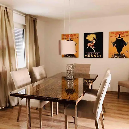 Mainglueck Semesterbostad *